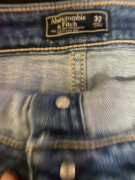 Abercrombie & Fitch Button-Front Denim Mini Skirt - Blue - Picture 4 of 4